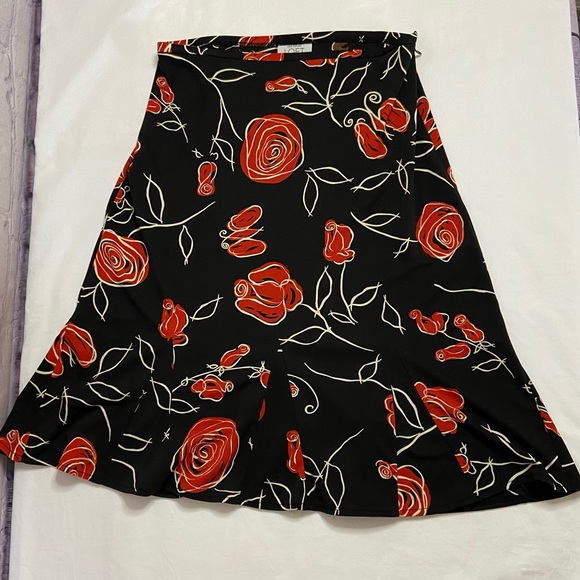 Loft Floral Skirt - Picture 2 of 13